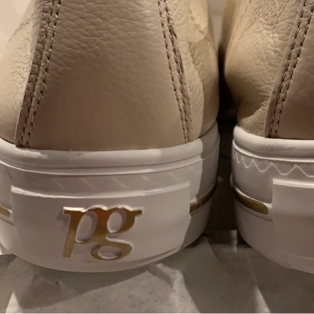 Women's Lace Up Sneakers. Beige Leather. Never worn - Picture 4 of 12